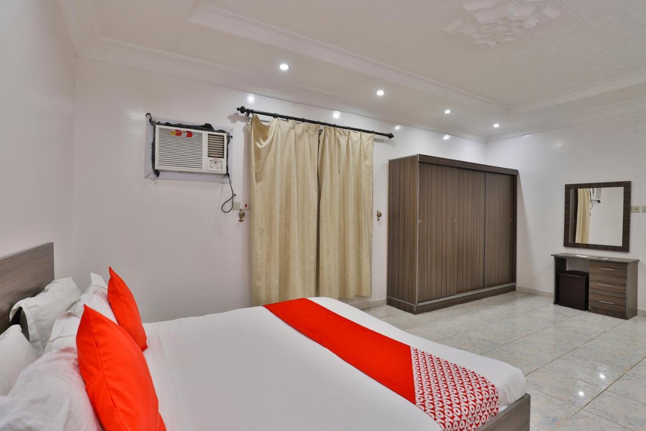 Oyo 301 Asfrine Hotel Apartment Tebük Dış mekan fotoğraf