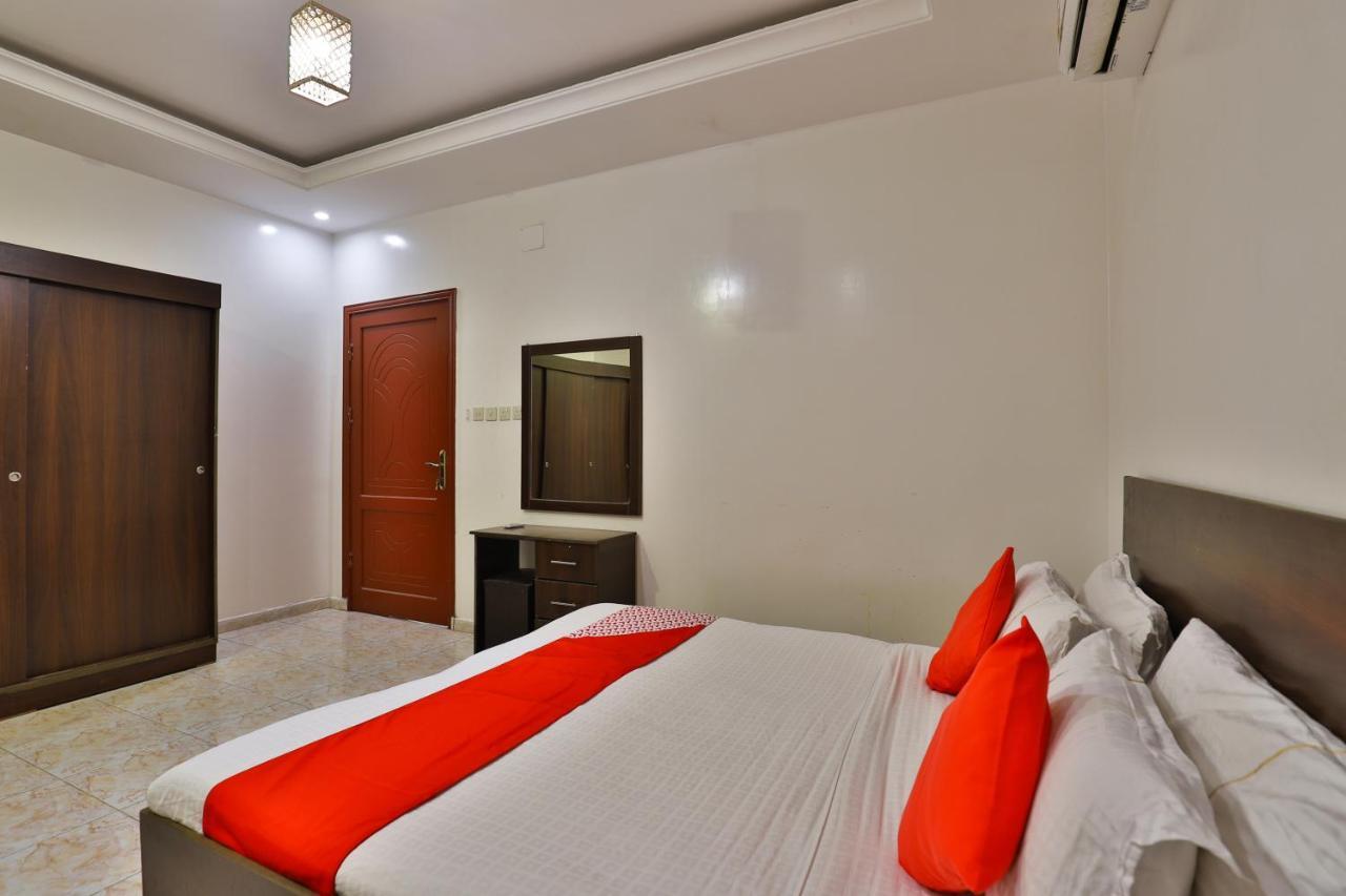 Oyo 301 Asfrine Hotel Apartment Tebük Dış mekan fotoğraf