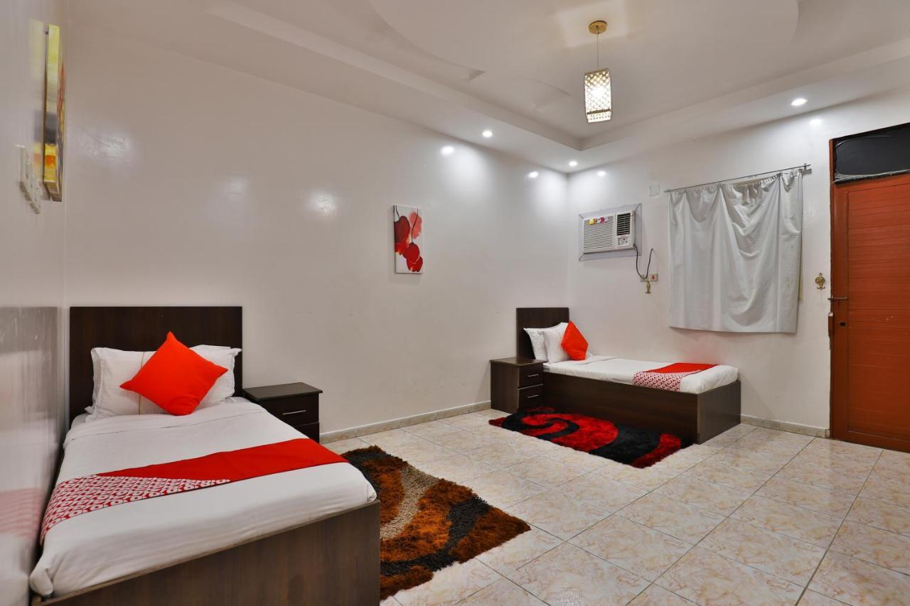 Oyo 301 Asfrine Hotel Apartment Tebük Dış mekan fotoğraf